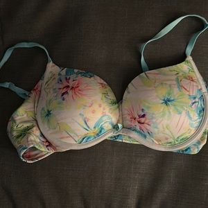 Bra Victoria secret. 36B floral
